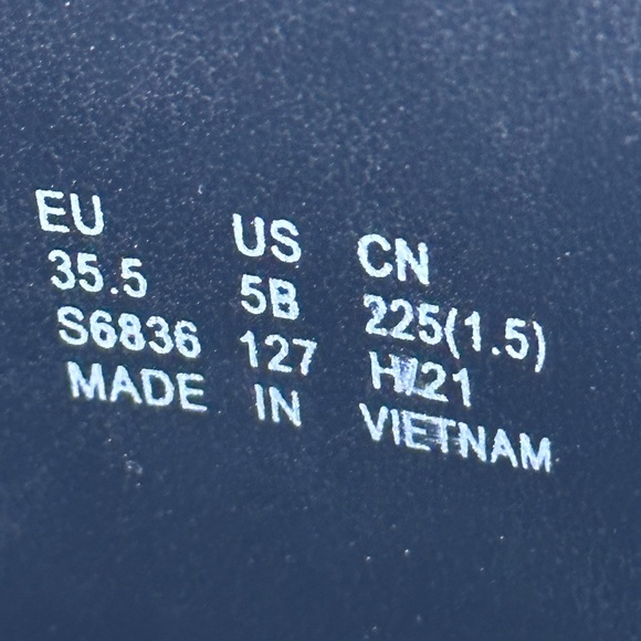 NWOB STUART WEITZMAN Greer City knee high Suede Navy Boots, Size 5 - Picture 11 of 13